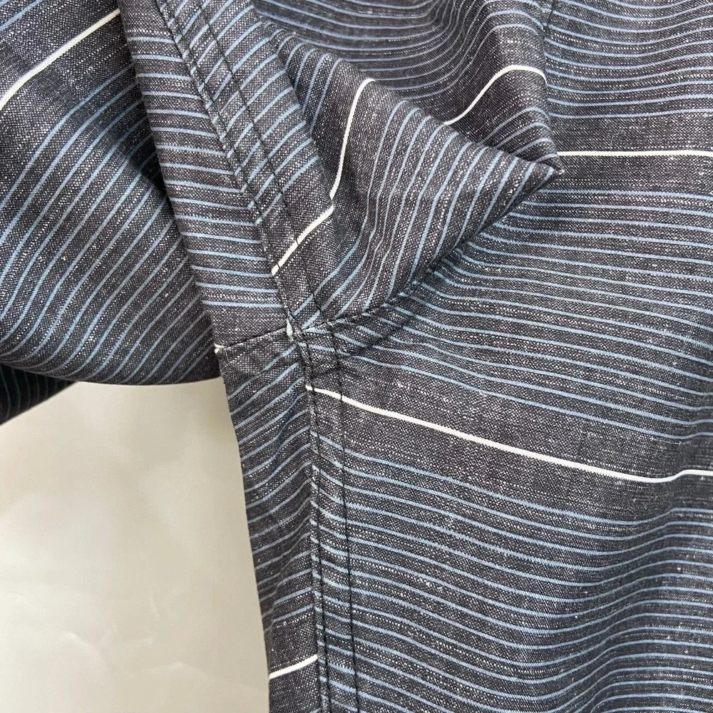 Hurley youth boy's gray black striped pocket drawstring lined swimsuit trunks XL